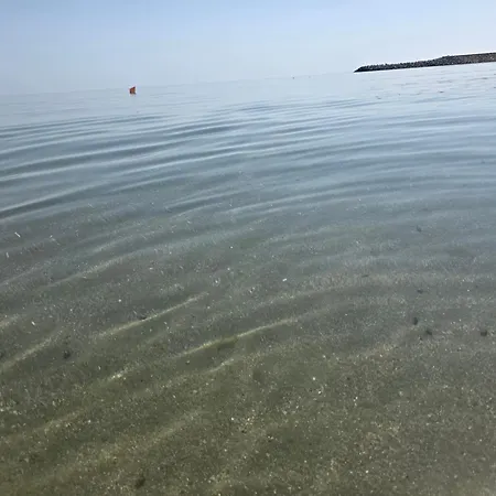 Rasarit La Mare アパート