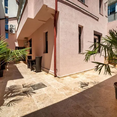 Rasarit La Mare 아파트